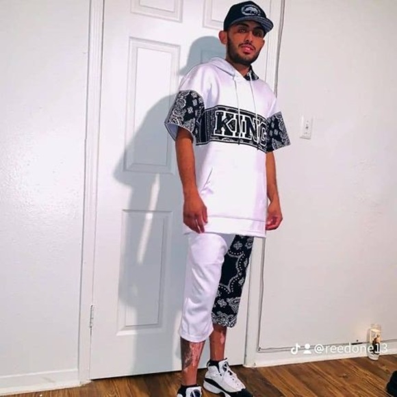 Meet your Posher, Eduardo rojo� - Picture 1 of 1
